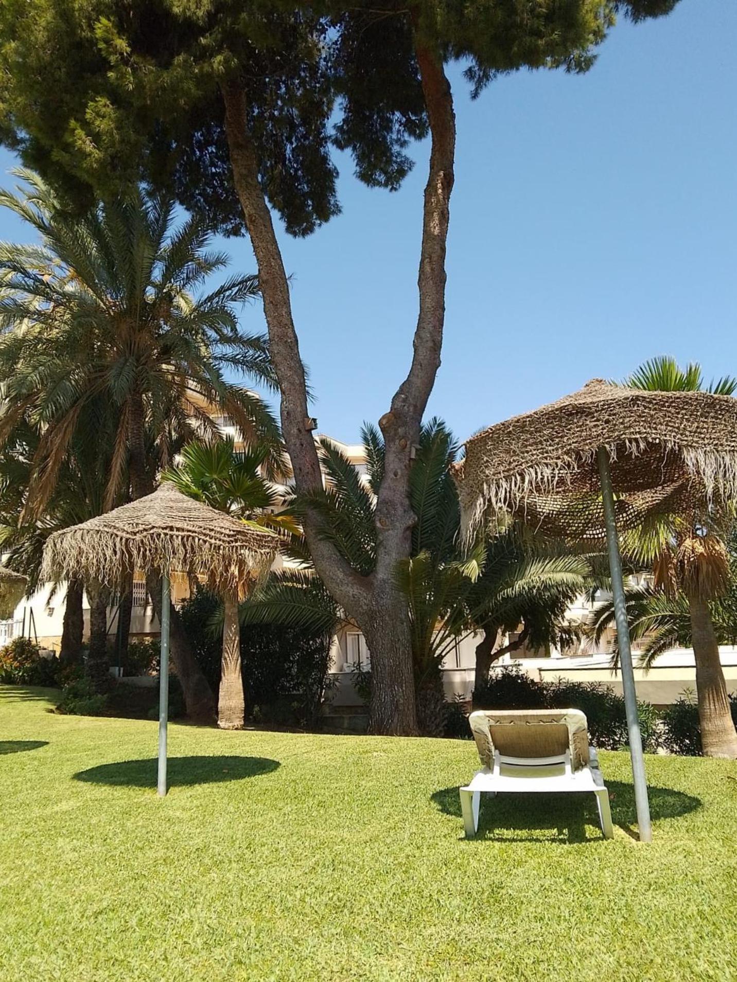 Habitacion Deluxe Con Bano Privado En Atalaya Apartagolf, Estepona Exterior photo
